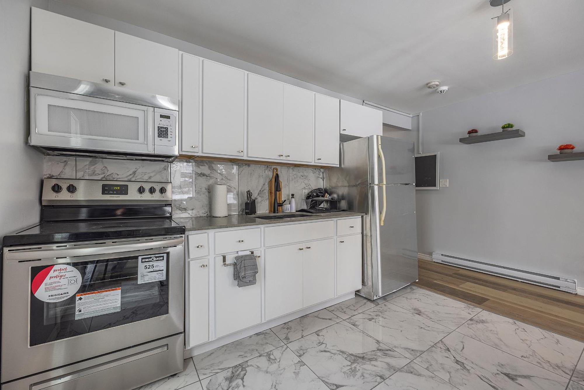 3 Bedroom Appartment-Limestone Кінгстон Екстер'єр фото